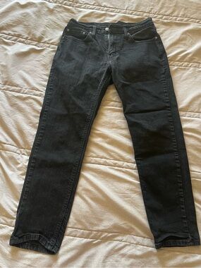 Classic Black, Levi Straight-Leg Jeans